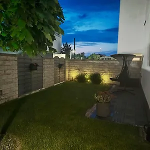 Relax Garden Apartment